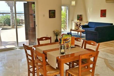 Larnaka Beach House 3 Екстер'єр фото