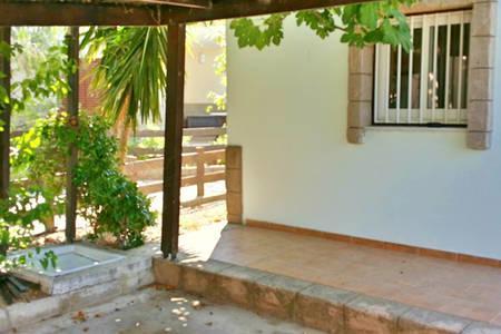Larnaka Beach House 3 Екстер'єр фото