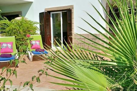 Larnaka Beach House 3 Екстер'єр фото